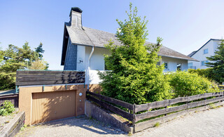 Viel Platz in Taunusstein - Helles Haus mit Gartenoase und Einliegerwohnung