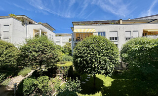 3 Zimmer Wohnung und alles dabei: tolle Lage, Parkplatz, Balkon und ein guter Grundriss